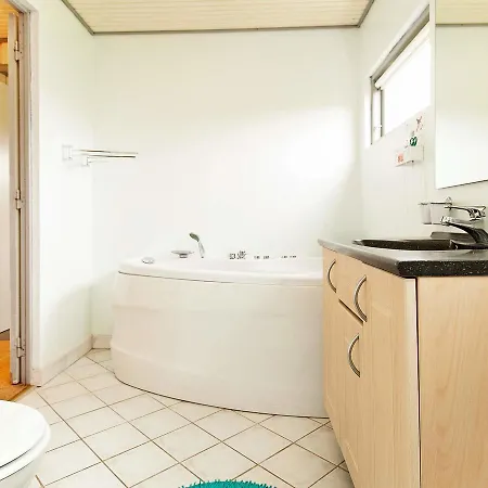 Two-bedroom Holiday In Slagelse 1 Feriehus Venemose